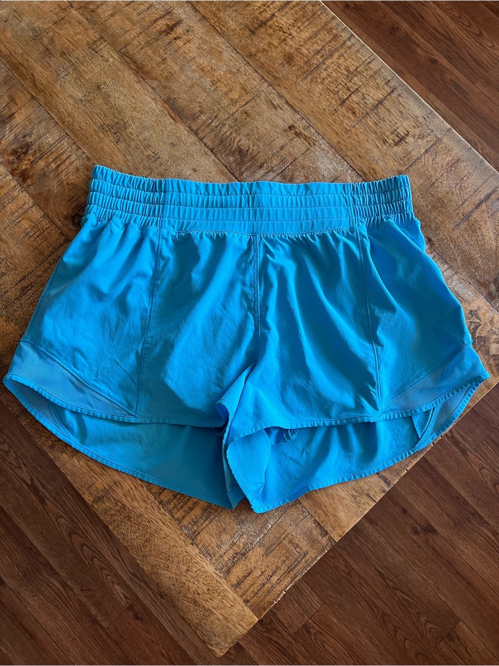 Lululemon Hotty Hot LR Short  Size 10